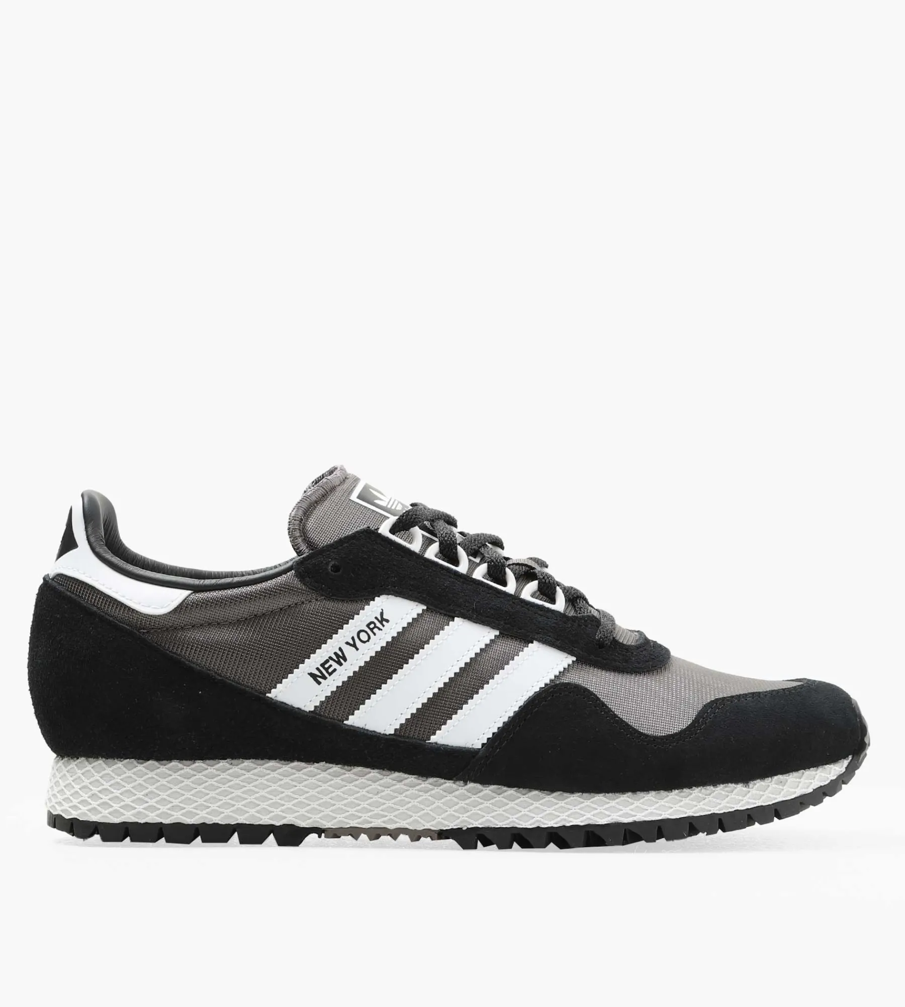 Adidas New York Cblack Dshgry Chacoa