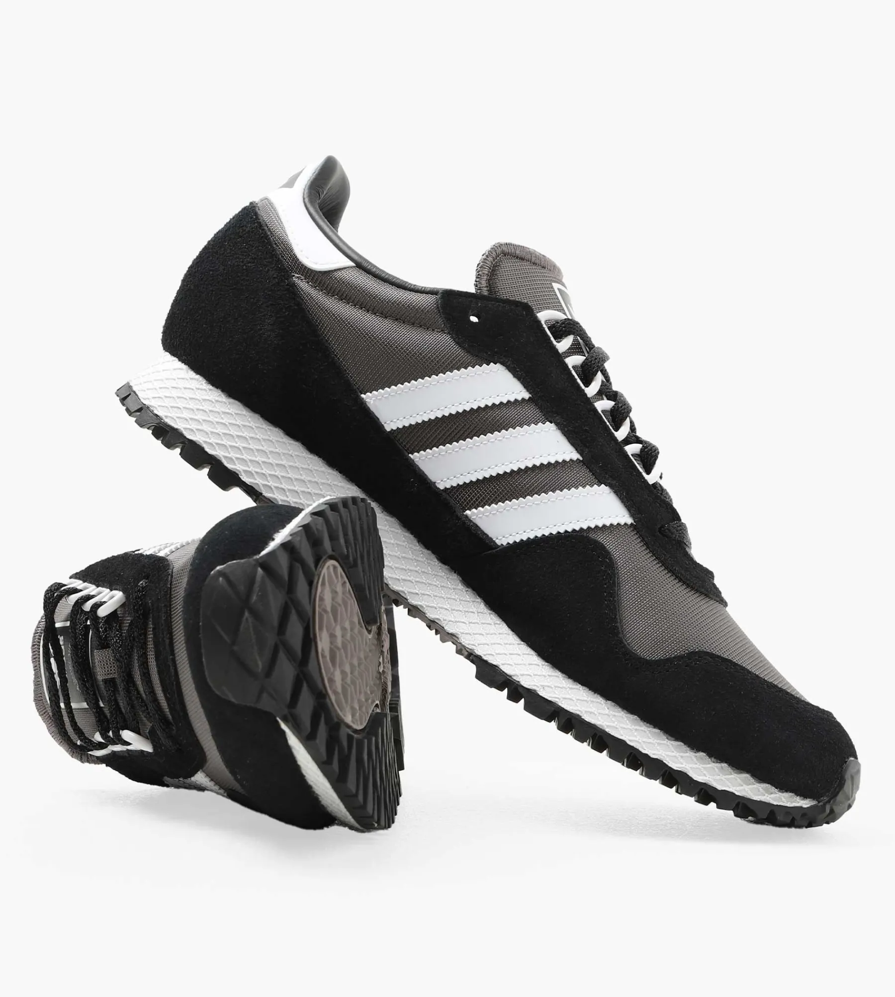 Adidas New York Cblack Dshgry Chacoa