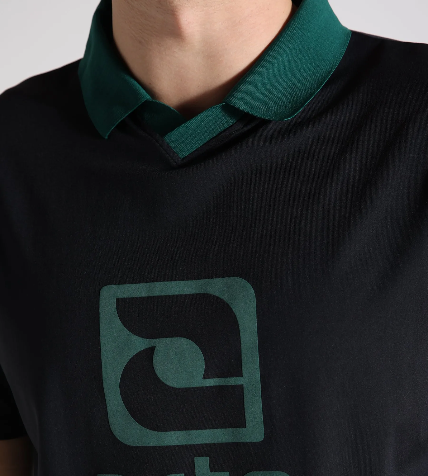 Arte Antwerp Logo Collar T-shirt Black Green