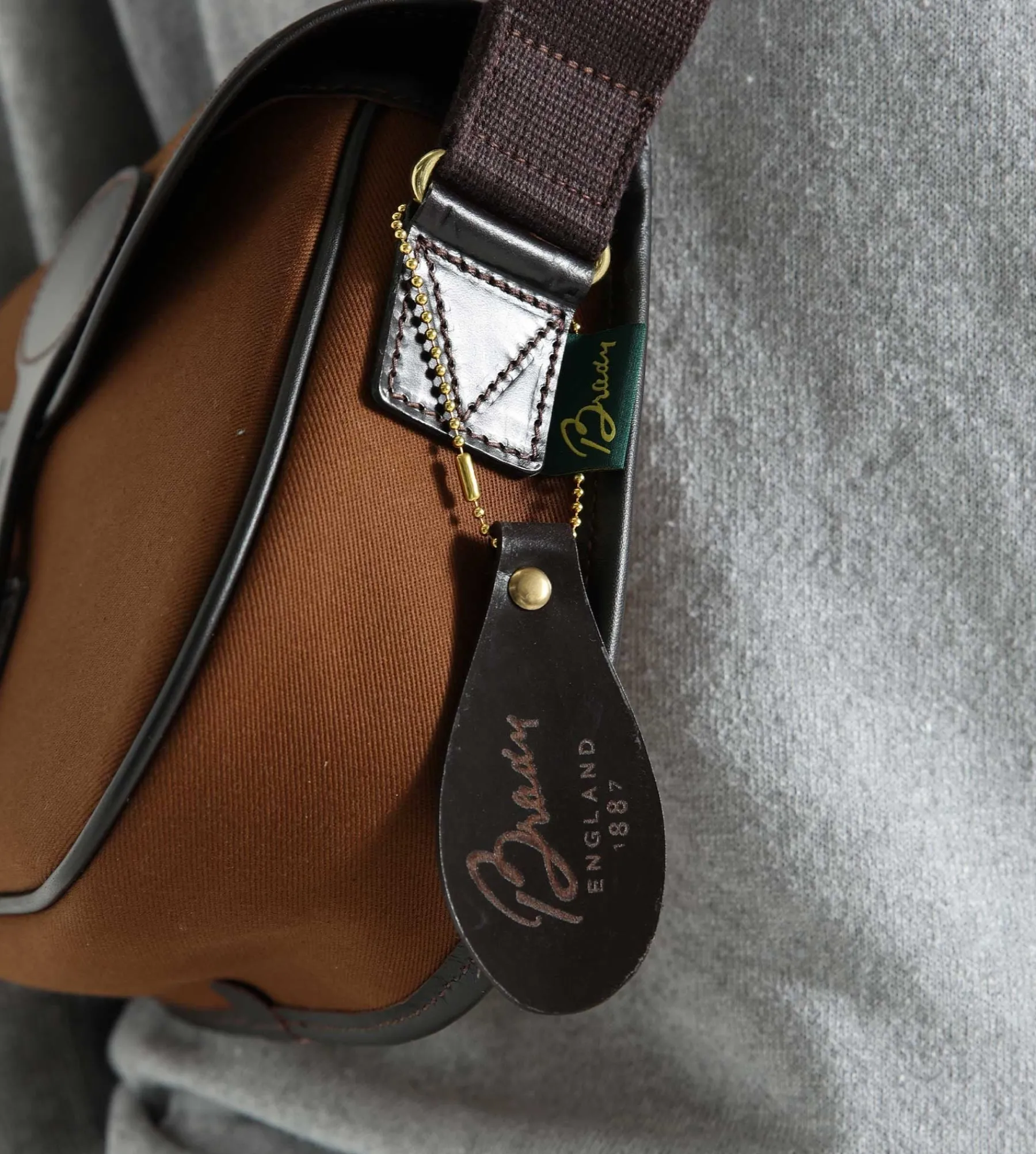 Brady Bags Colne Hazelnut Brown Brown Web