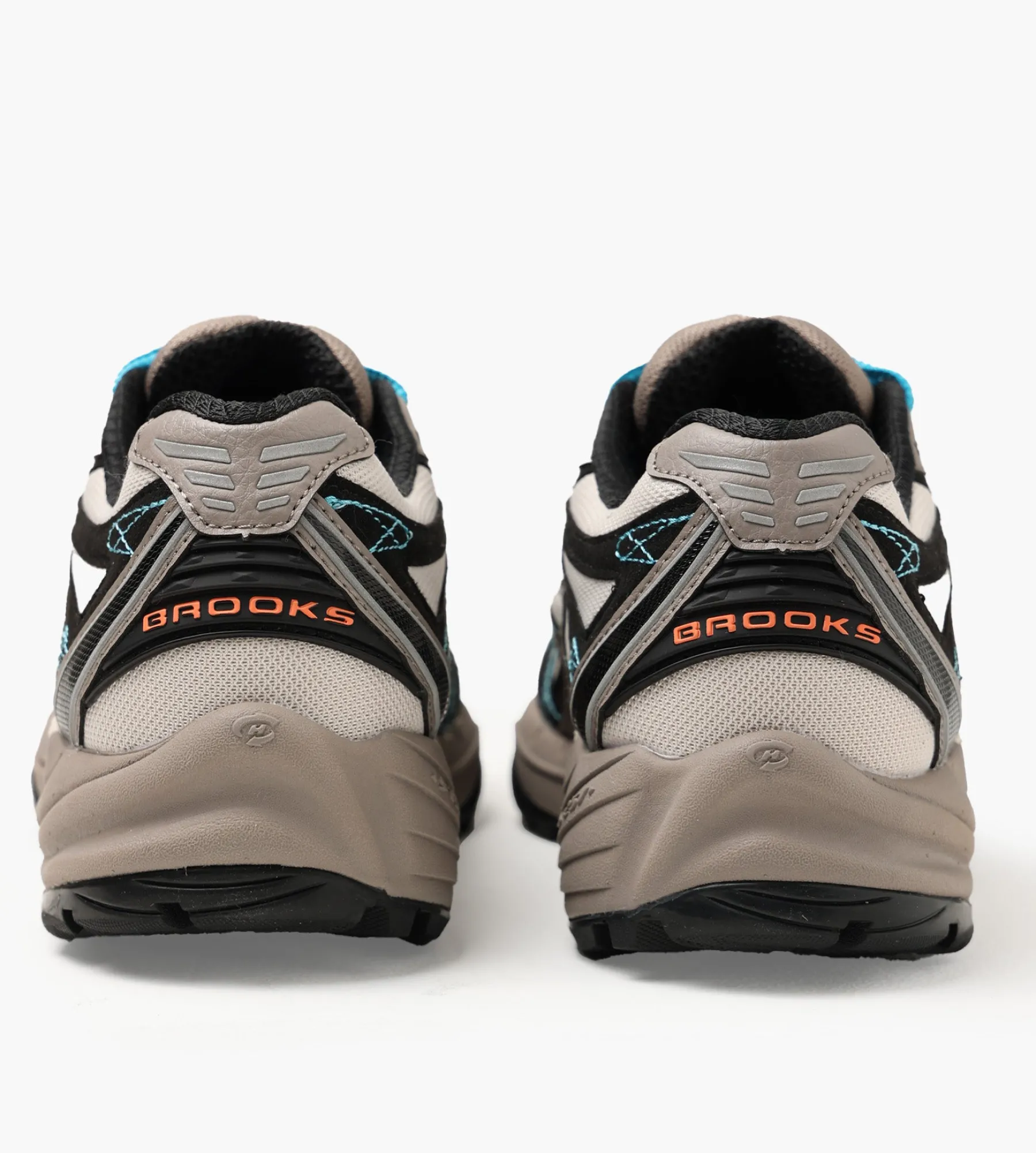 Brooks Cascadia 1 Moonbeam Black Camellia