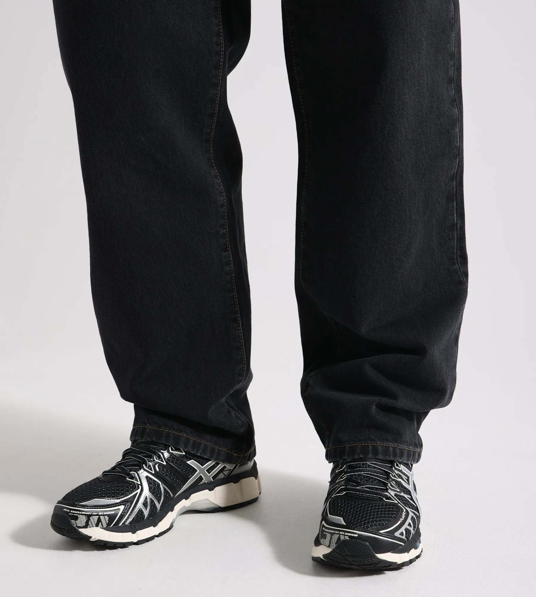 Carhartt WIP Aaron Pant Black
