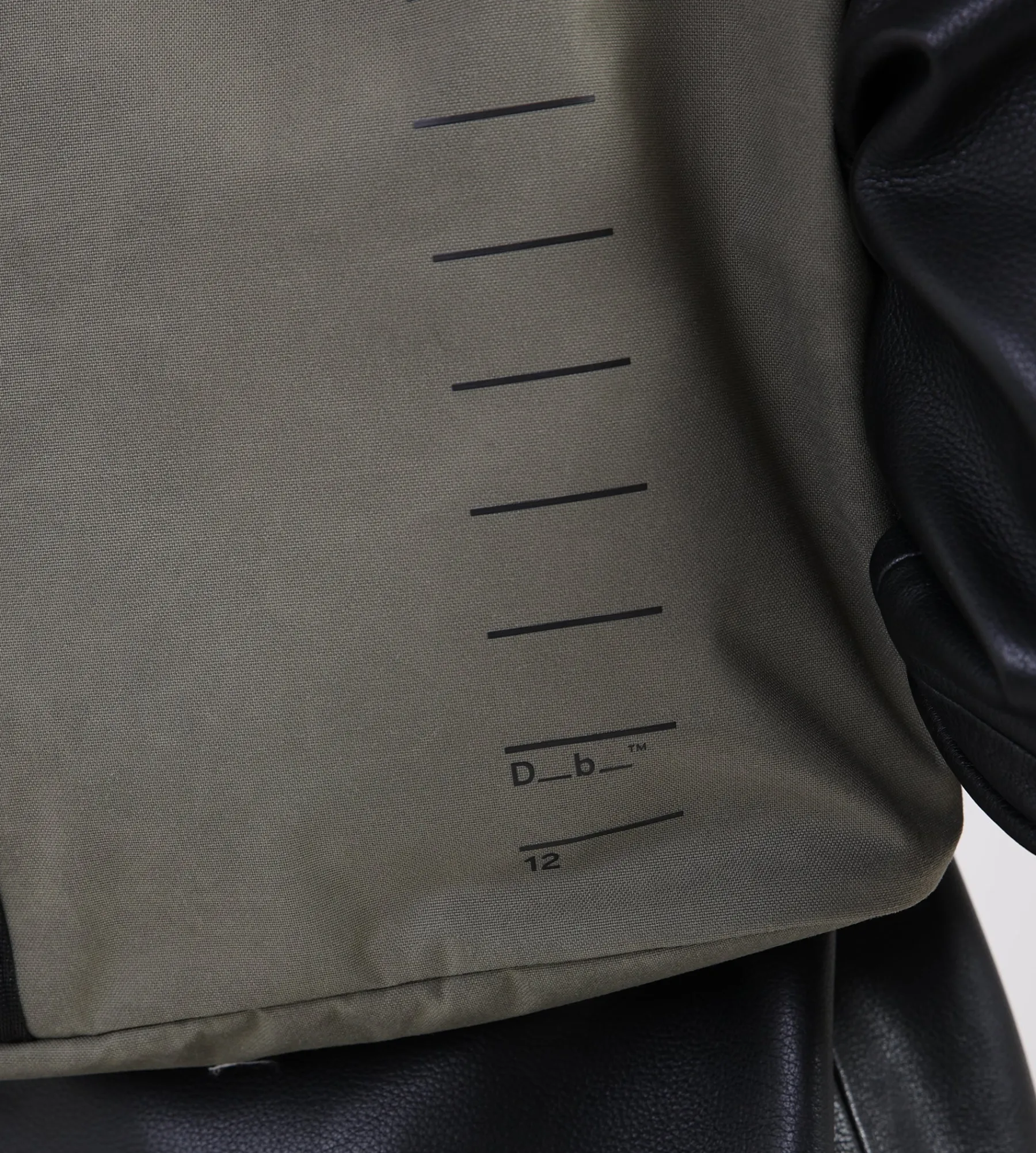D__b__™ Essential Backpack 12L Forest Green