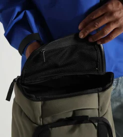 D__b__™ Hugger Backpack 25L Mash Green