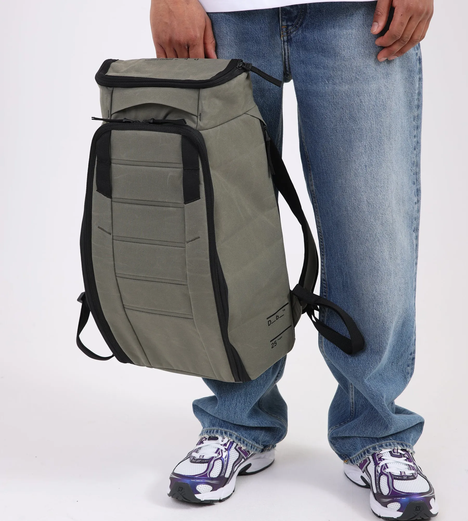 D__b__™ Hugger Backpack 25L Forest Green