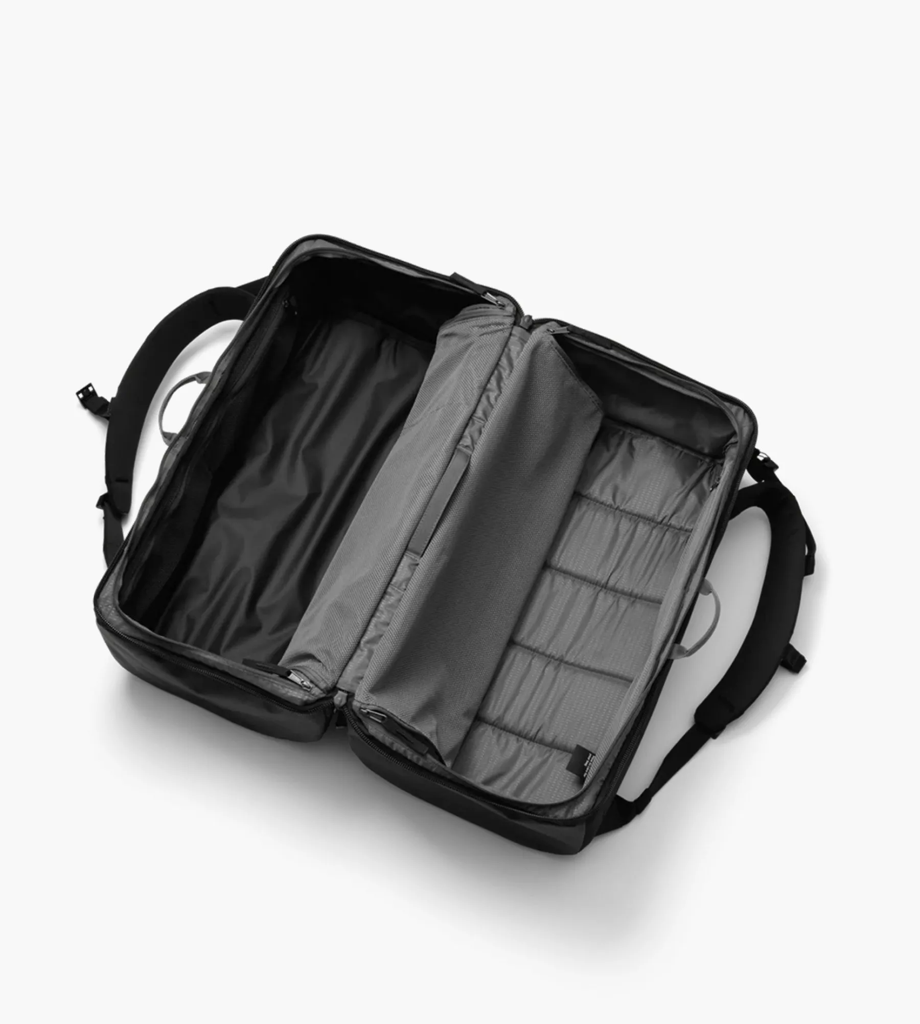 D__b__™ Hugger Organizer Black Out