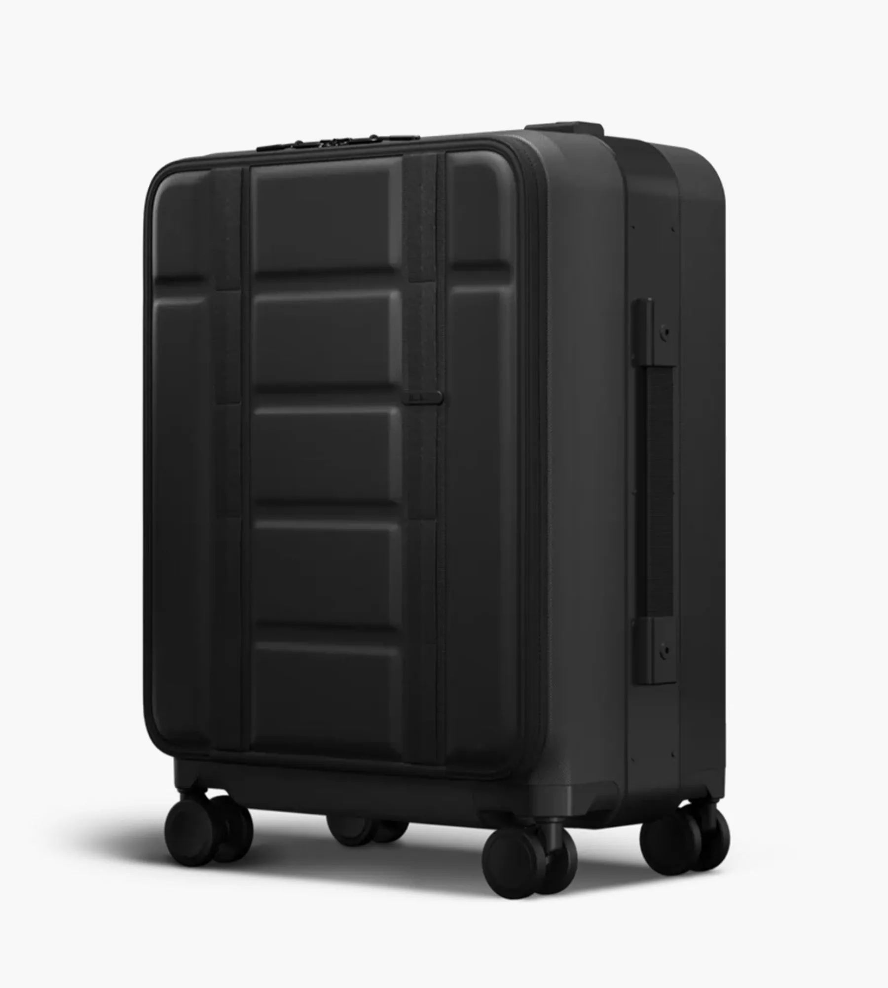 D__b__™ Ramverk Pro Front-access Carry-on Black Out