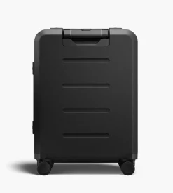 D__b__™ Ramverk Pro Front-access Carry-on Black Out