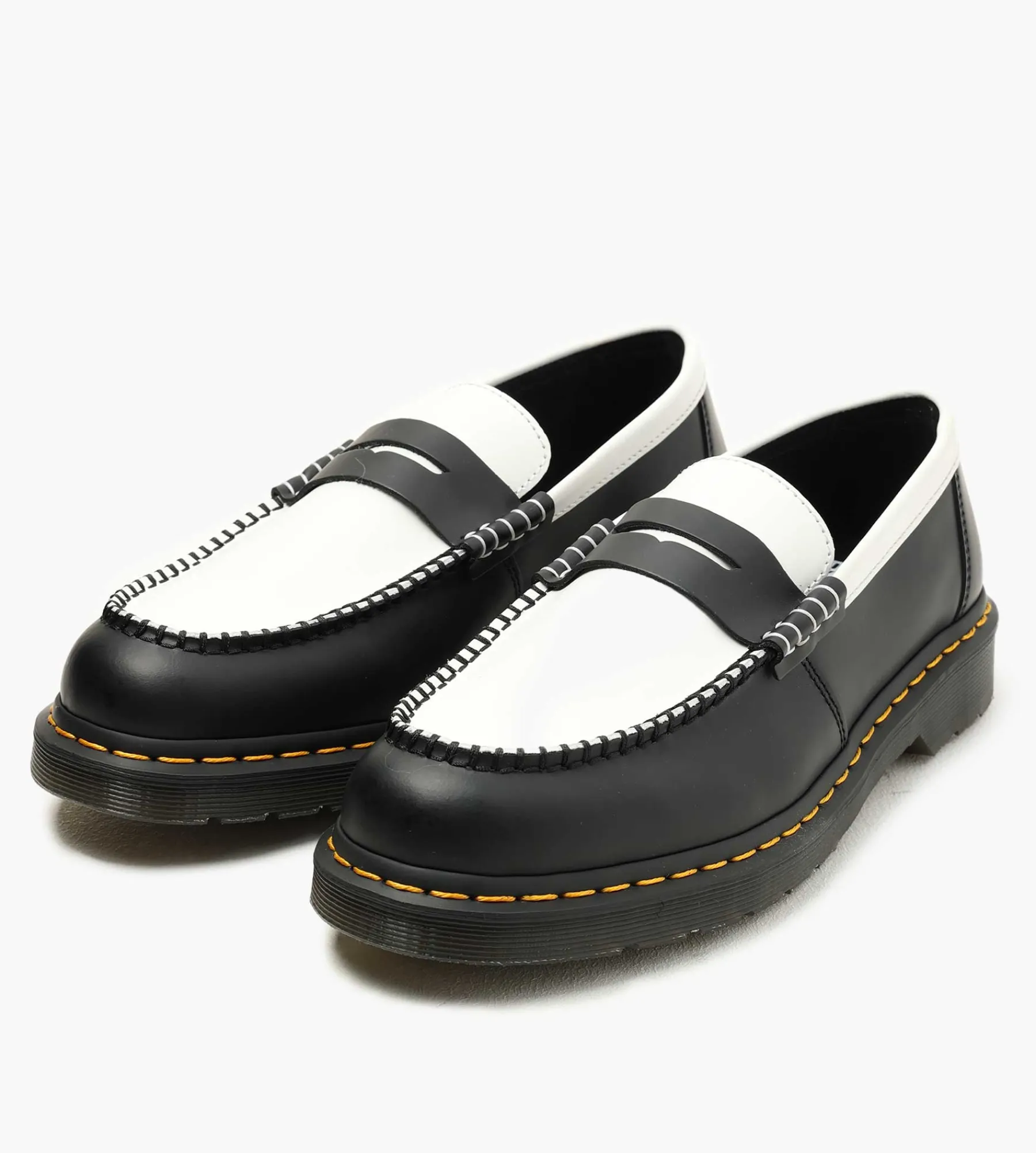 Dr. Martens Penton Black White Smooth