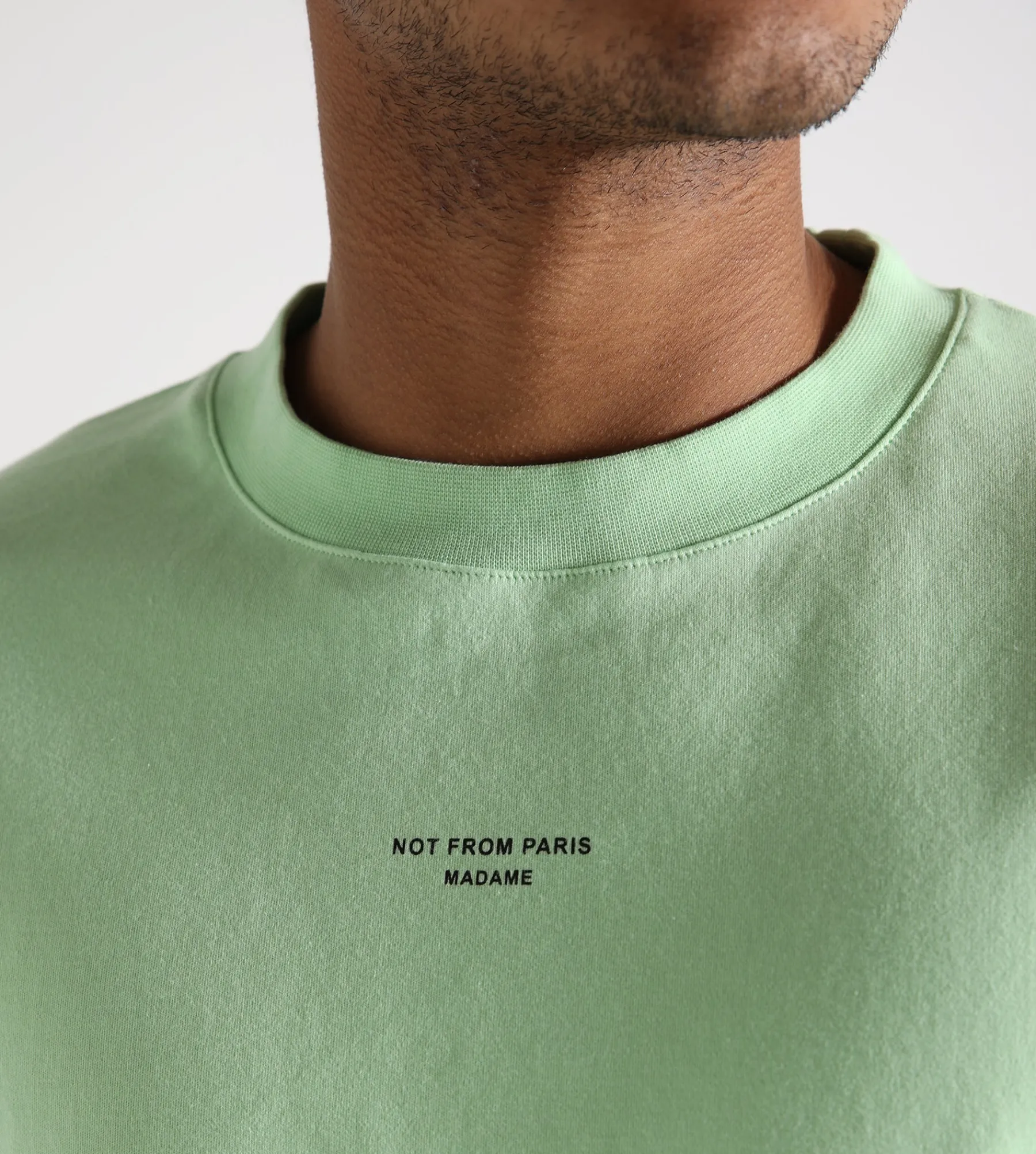 Drôle de Monsieur Le T-Shirt Slogan Classique Light Green