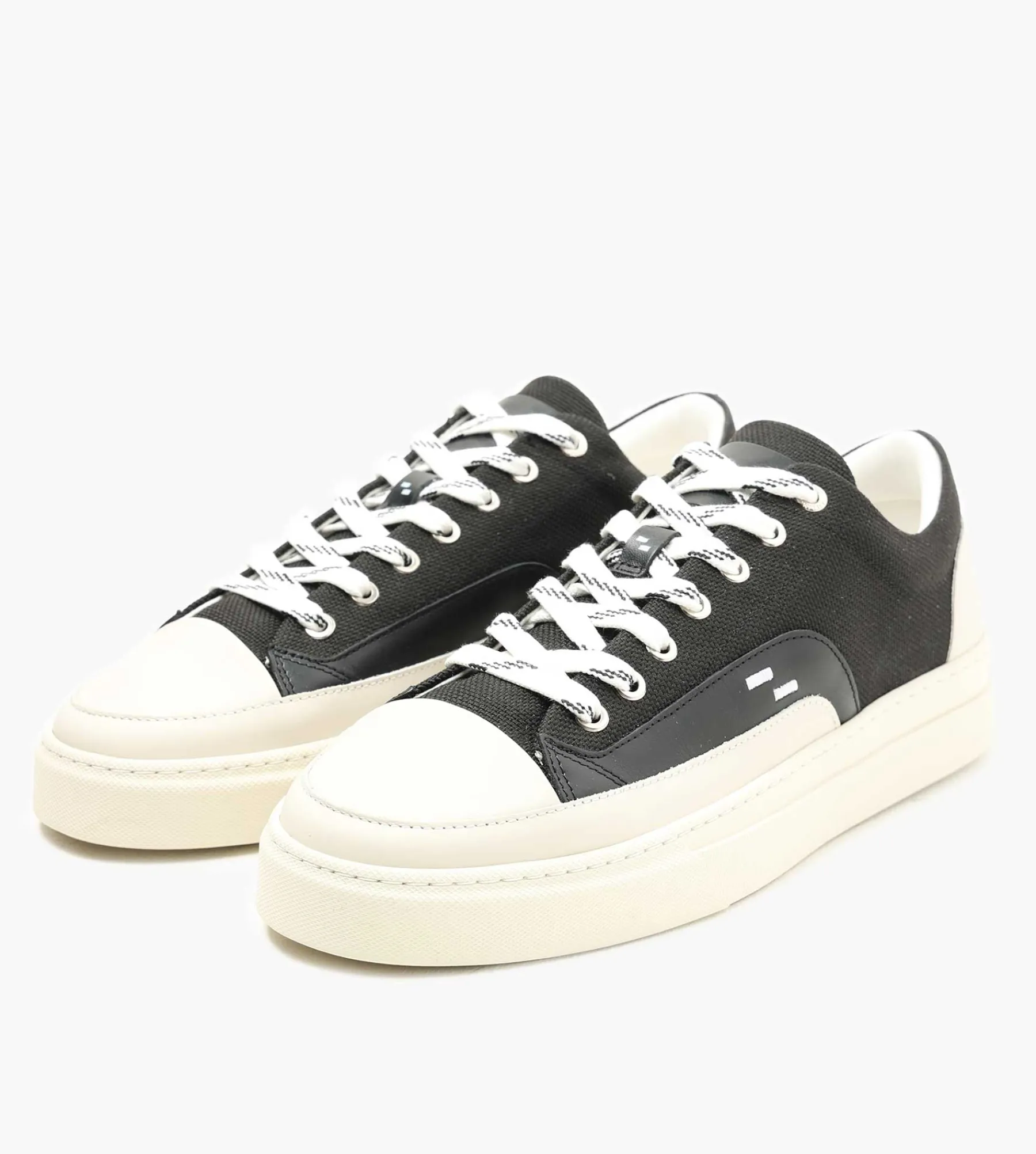 Filling Pieces Riviera Low Black