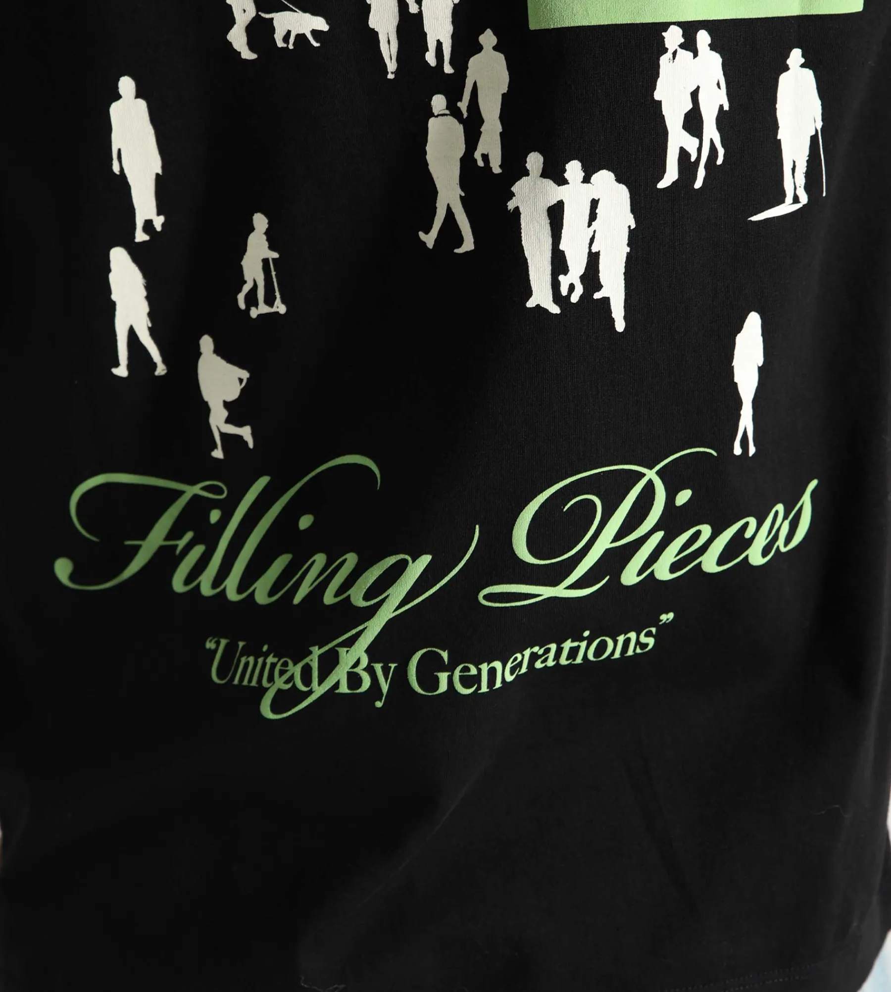 Filling Pieces T-shirt United by Generations Black