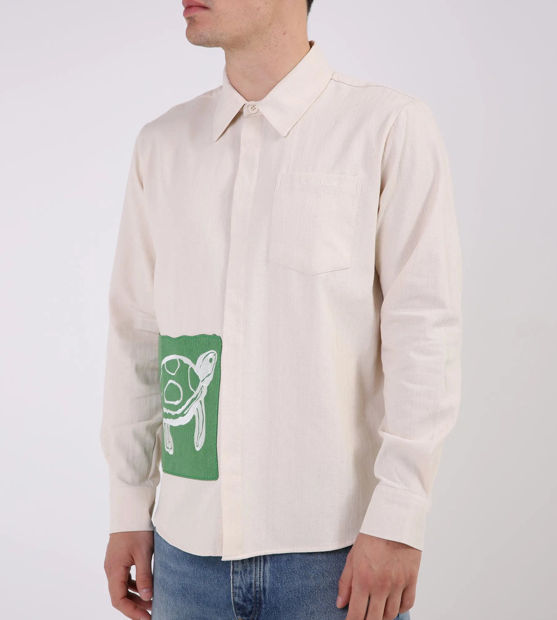 Flâneur Embroidered Turtle Shirt Ecru