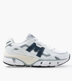 Karhu Super Fulcrum White Deep Dive
