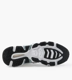 Karhu Super Fulcrum White Deep Dive