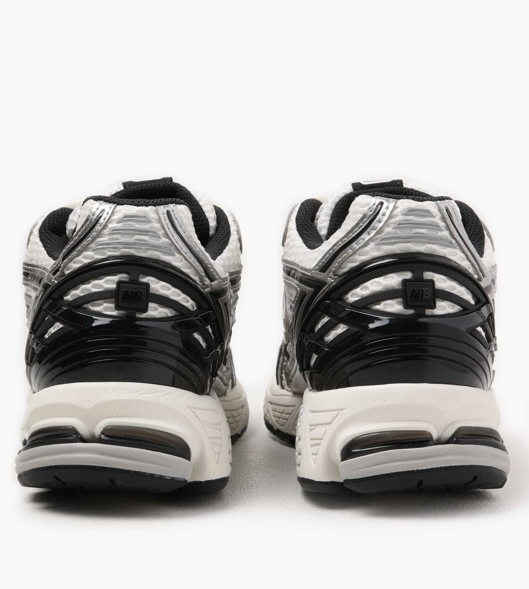 New Balance M1906RER Silver Metallic Black