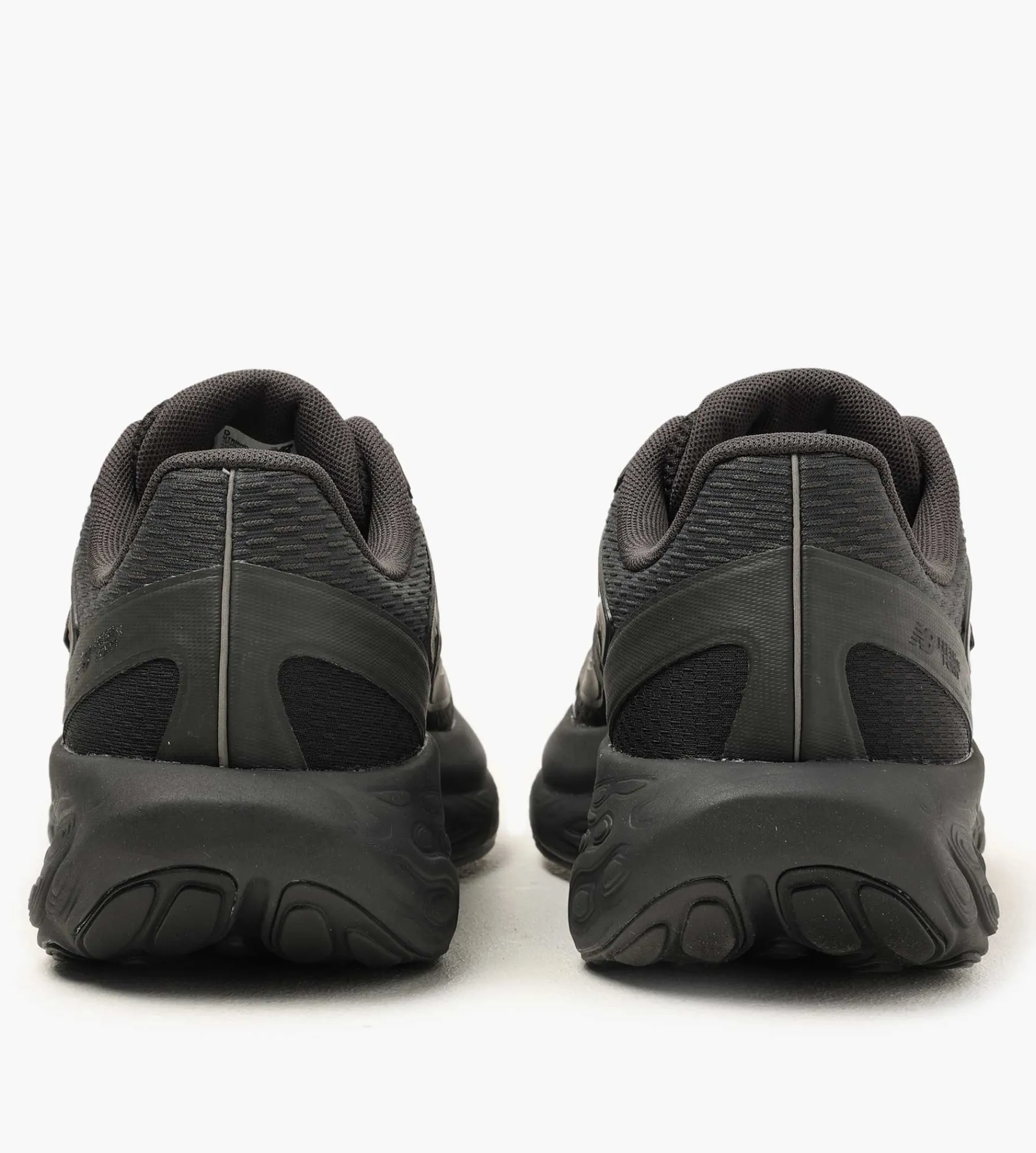 New Balance UTRNWD Black Cement