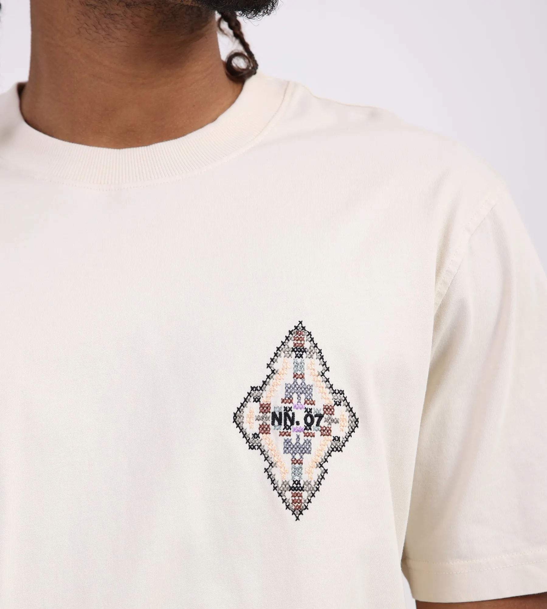 NN.07 Adam Emb Tee 3209 Ivory
