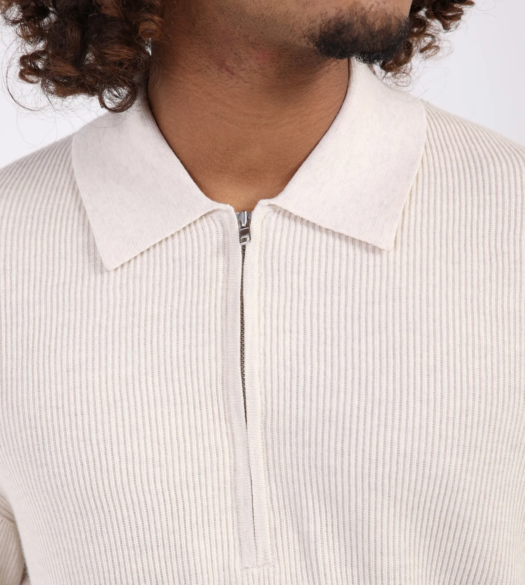 NN.07 Hansie LS Zip 6600 Ivory