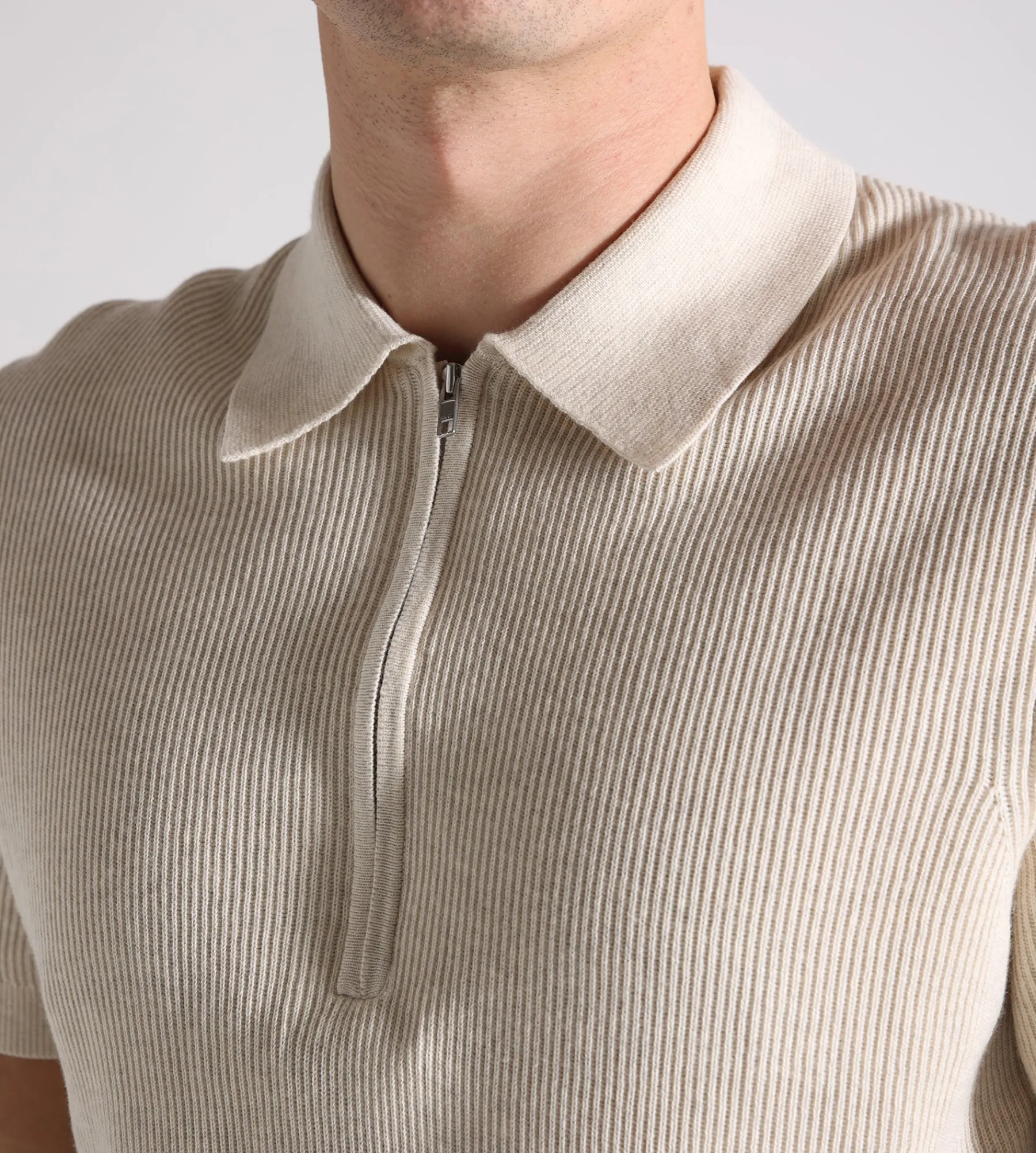 NN.07 Hansie SS Zip 6600 Ivory