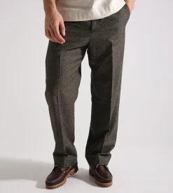 NN.07 Paw 1799 Brown