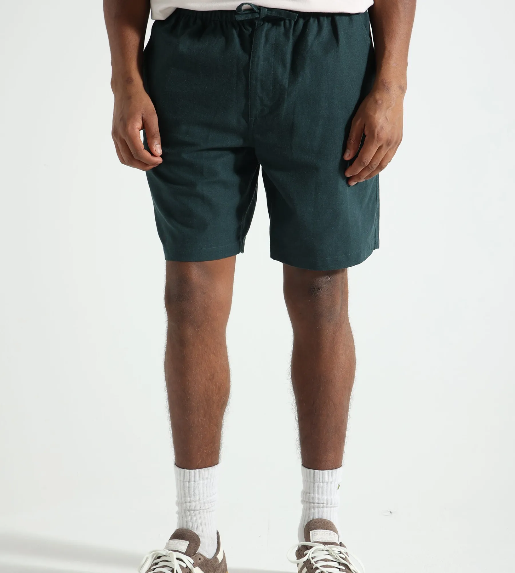 OLAF Linen Shorts Dark Green