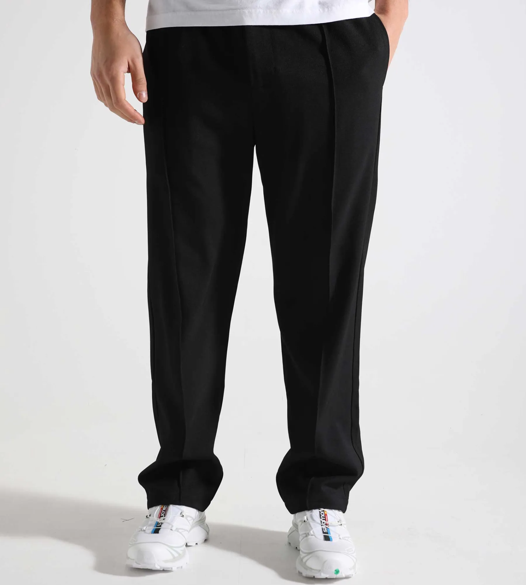 OLAF Pintuck Trousers Black
