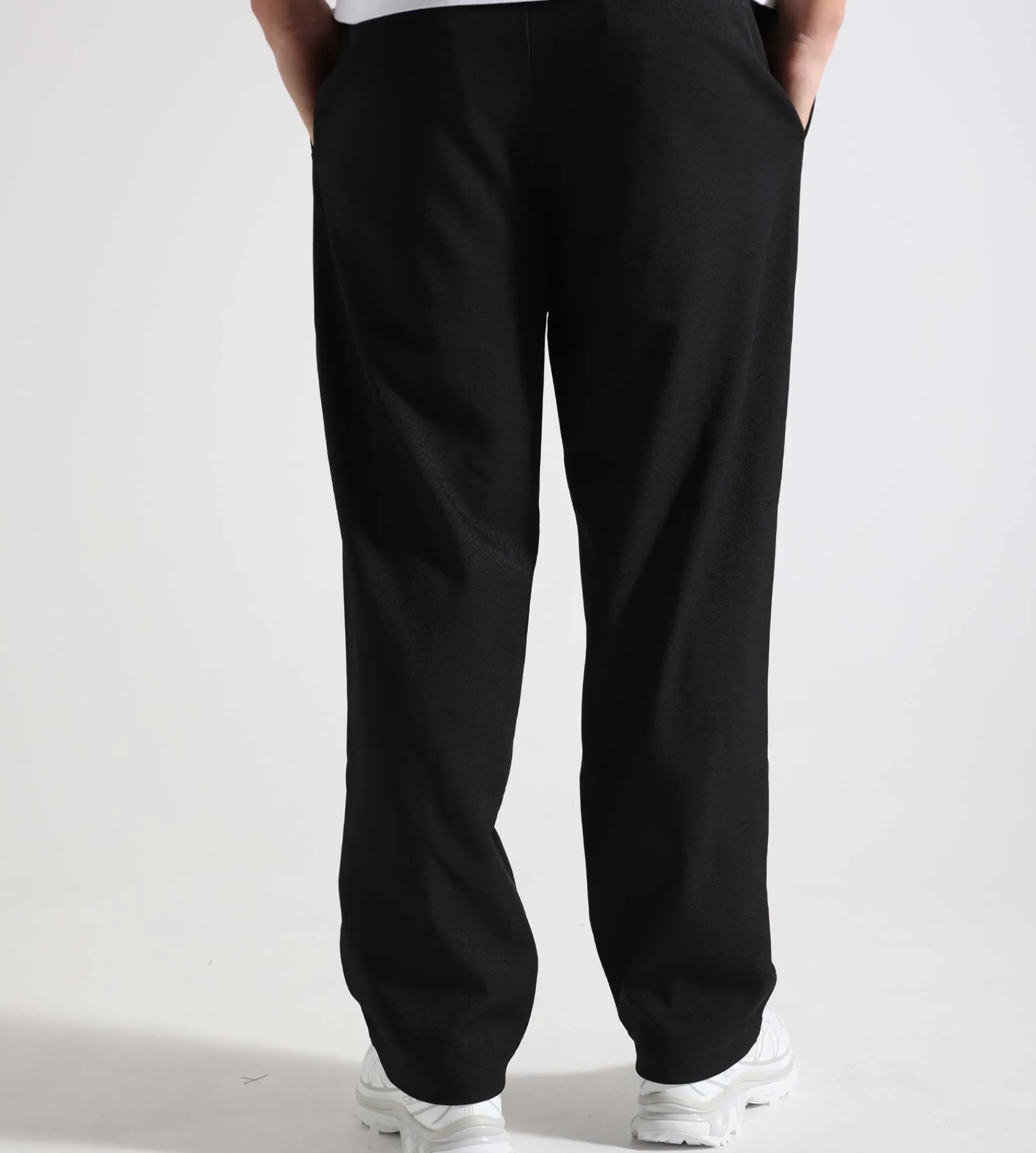 OLAF Pintuck Trousers Black