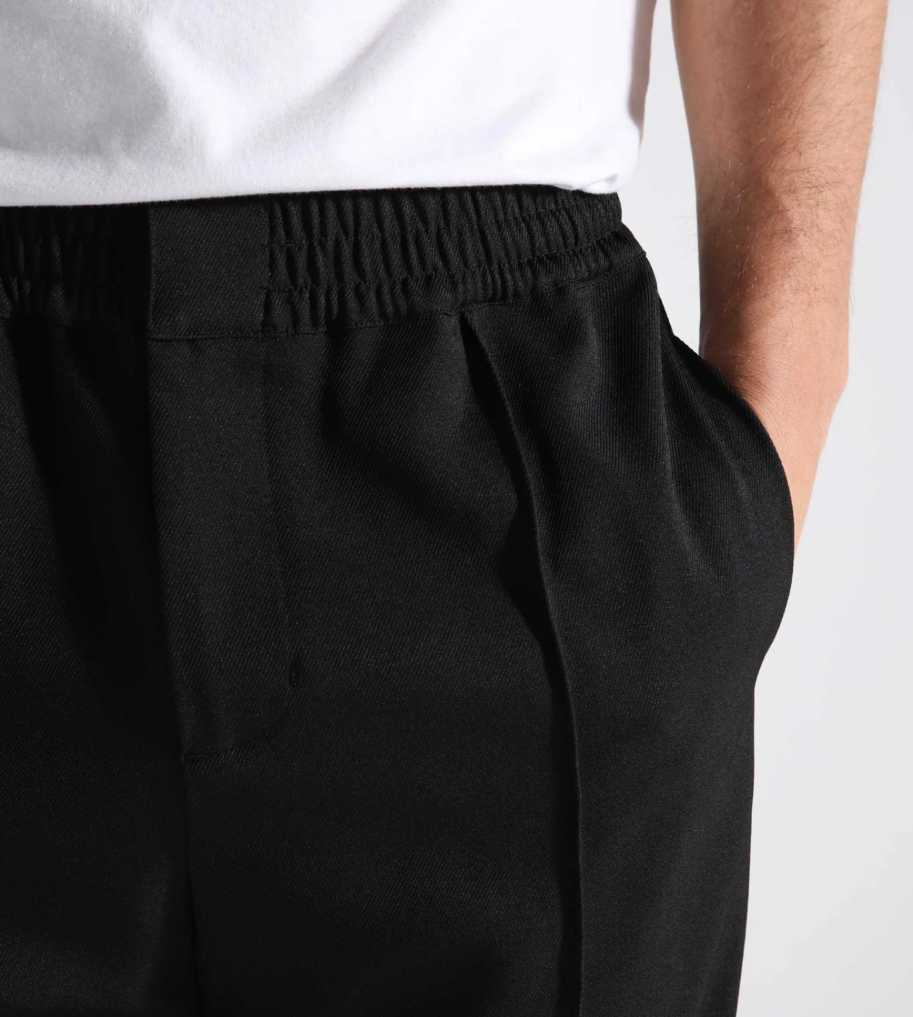 OLAF Pintuck Trousers Black