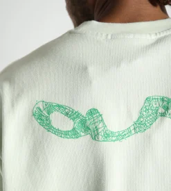 OLAF Wavy Drift Embro Tee Pale Green
