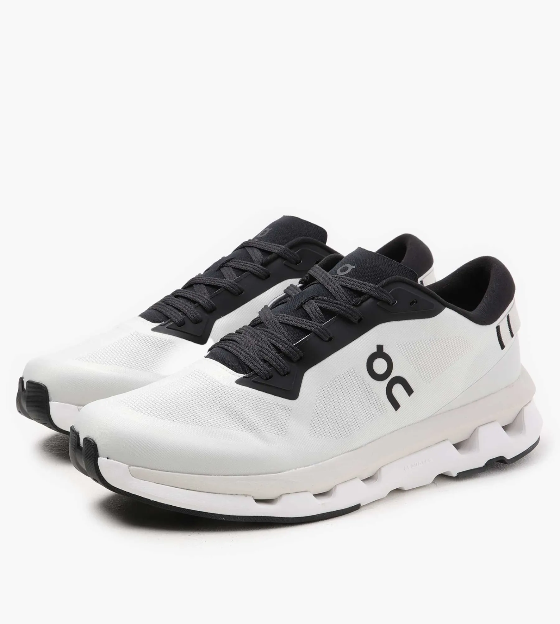 On Cloudze M Ice Black