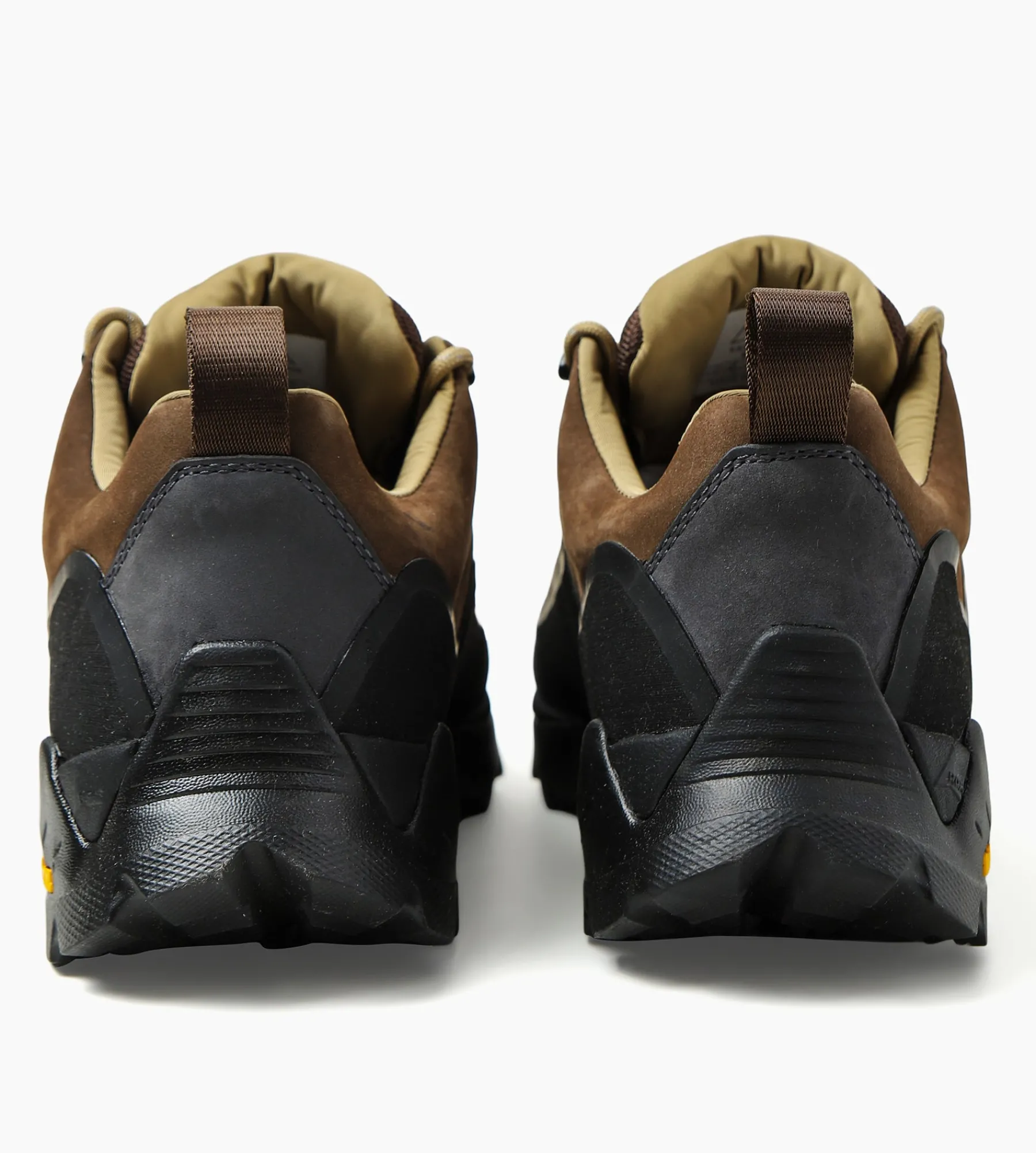 ROA Katharina Brown Black