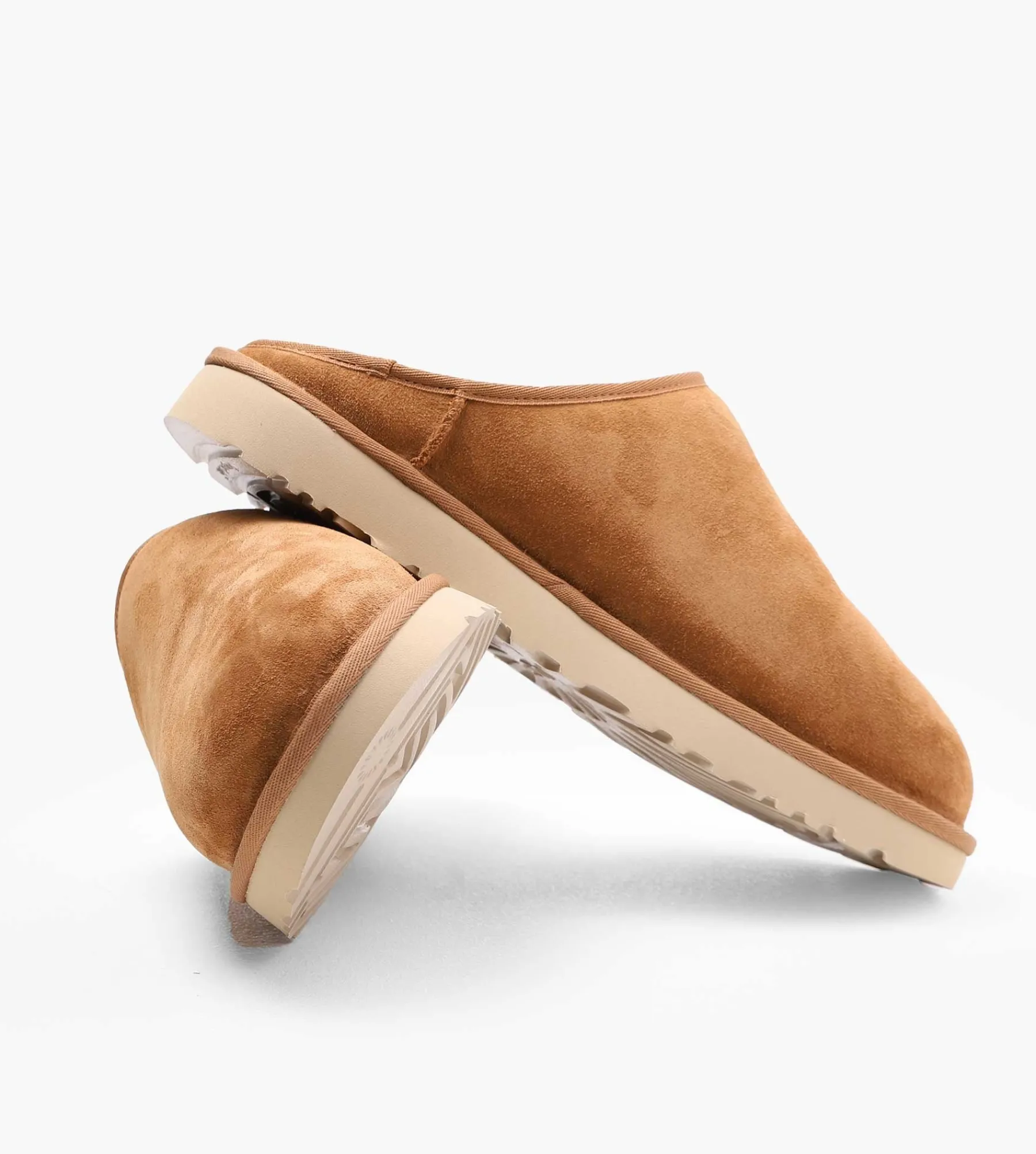 UGG M Classic Slip-On Chestnut