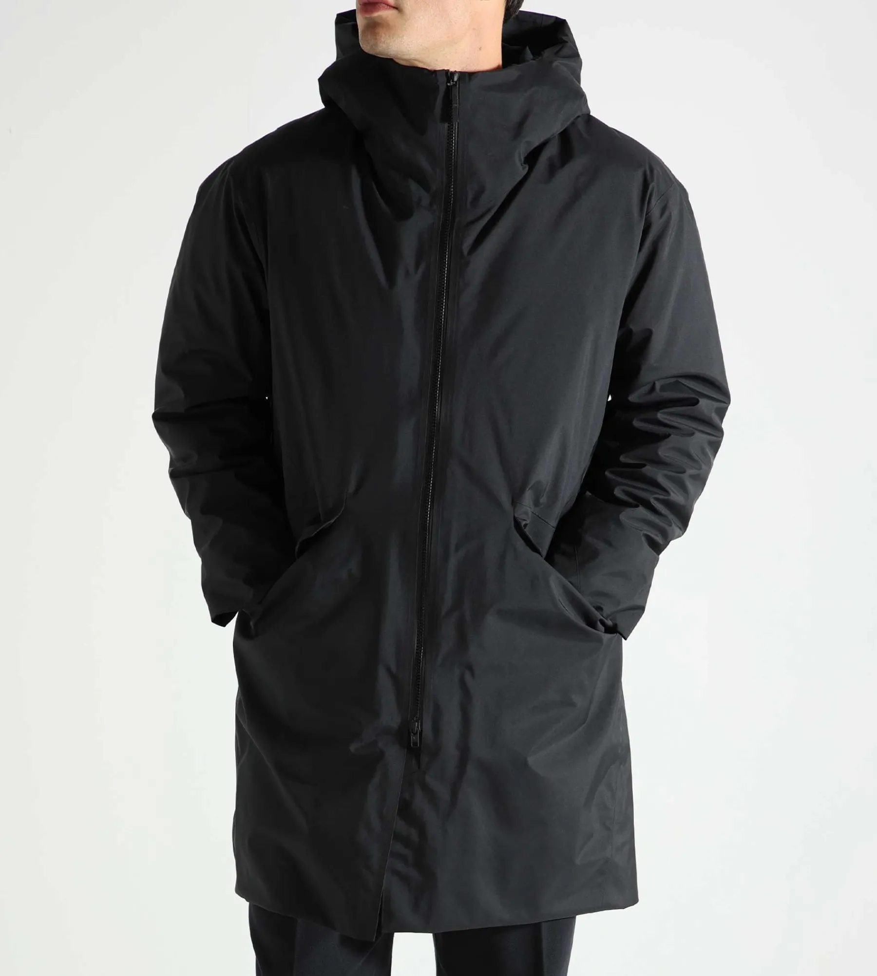 Veilance Monitor Down Coat M Black
