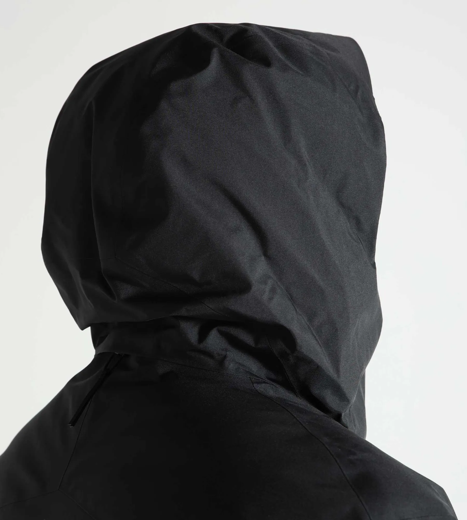 Veilance Monitor Down Coat M Black