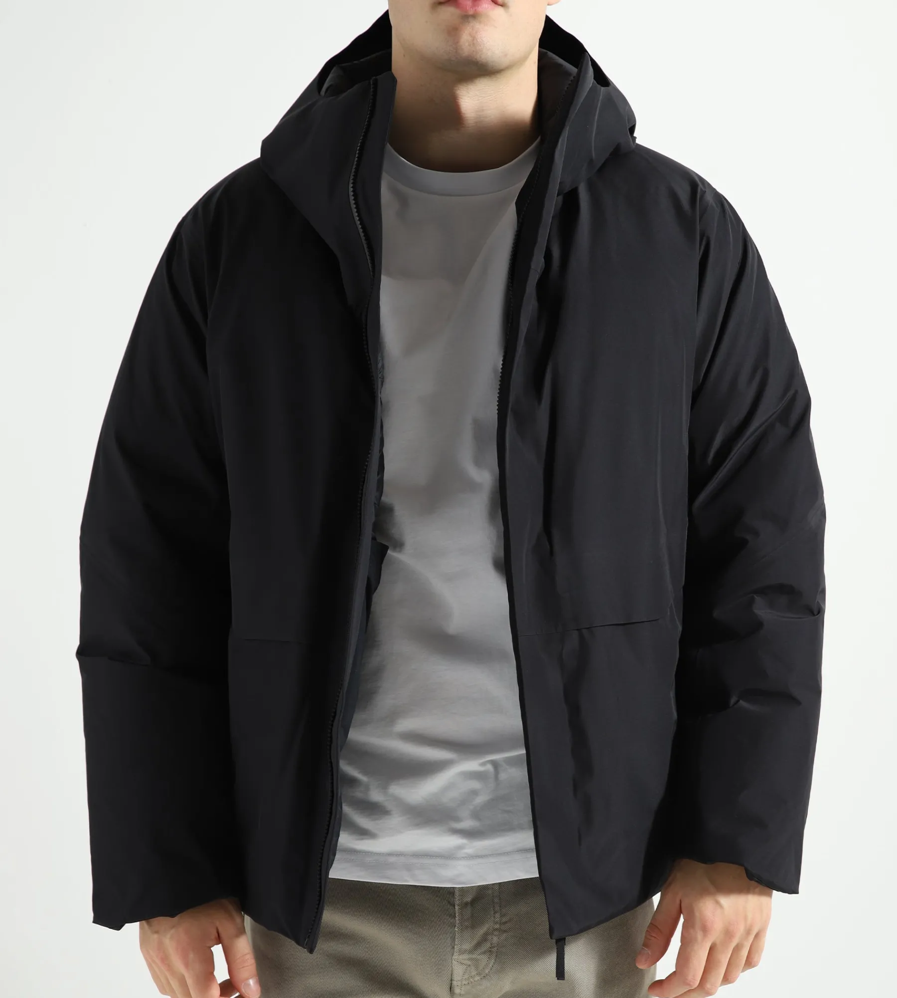 Veilance Sorin Down Jacket Black