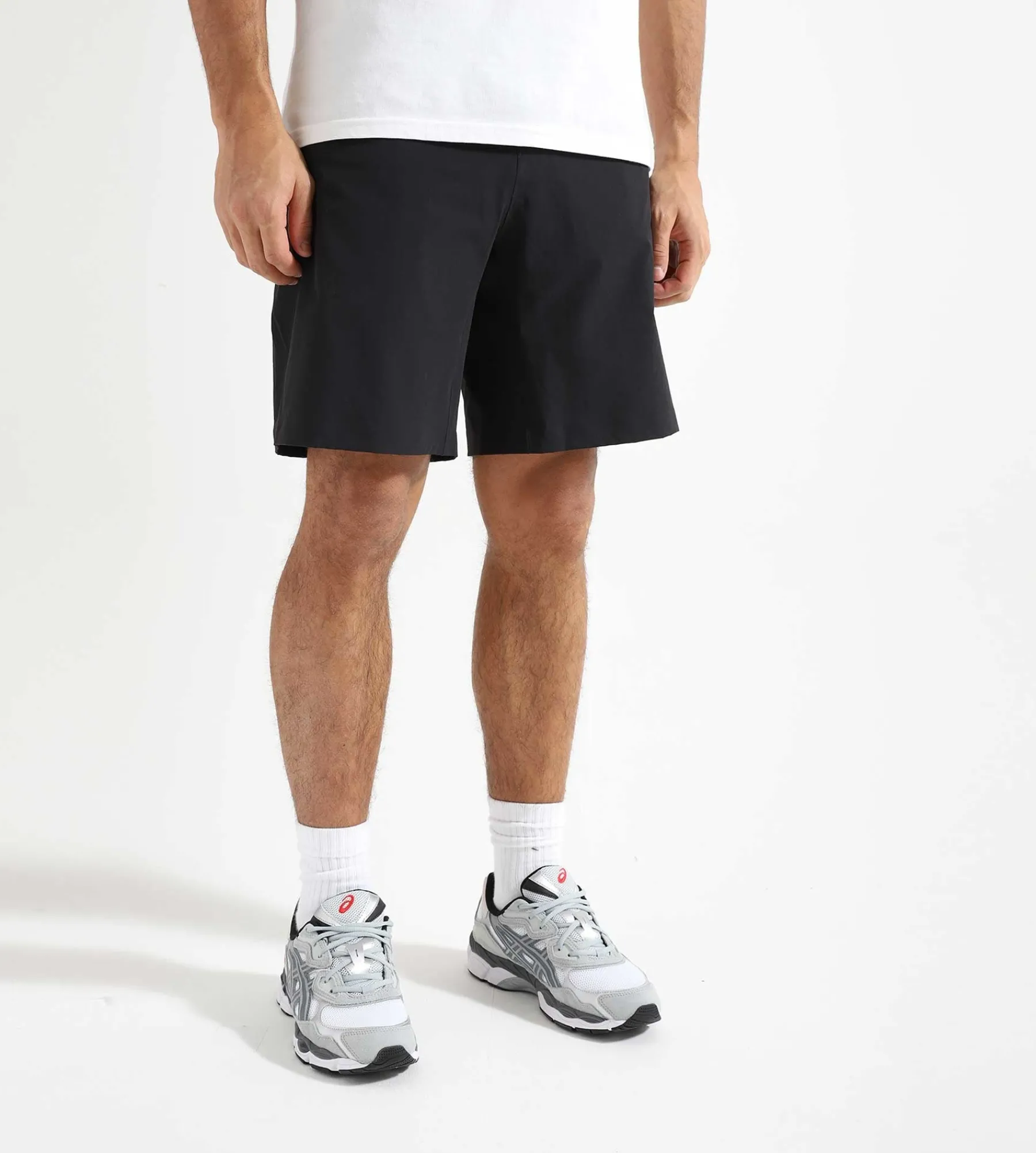 Veilance Voronoi Short Black